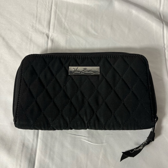Vera Bradley‎ Quilted Black Wallet - Picture 2 of 6